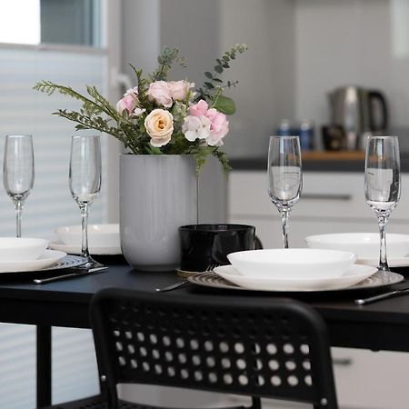 Podgorze Lipska Pet-Friendly Apartment With Balcony And Parking By Renters Prestige كراكوفيا المظهر الخارجي الصورة