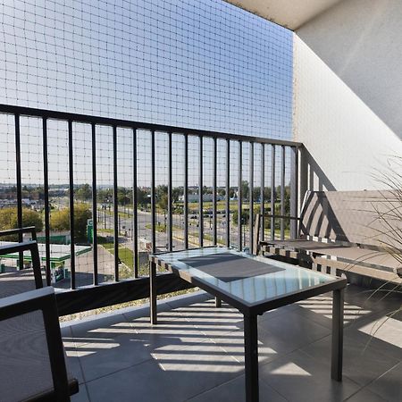 Podgorze Lipska Pet-Friendly Apartment With Balcony And Parking By Renters Prestige كراكوفيا المظهر الخارجي الصورة
